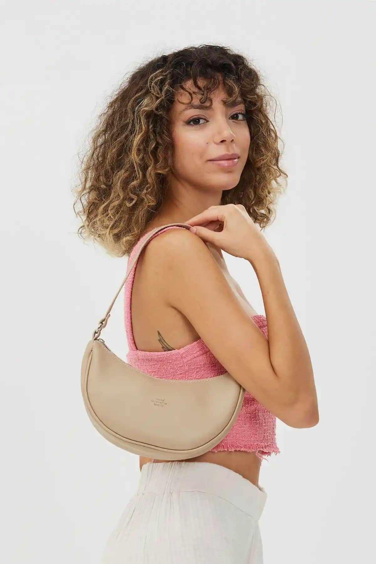 Shaka Vizon Shk26 Tek Bölmeli Suni Deri El ve Omuz Çantası Günlük ve Şık Kullanım