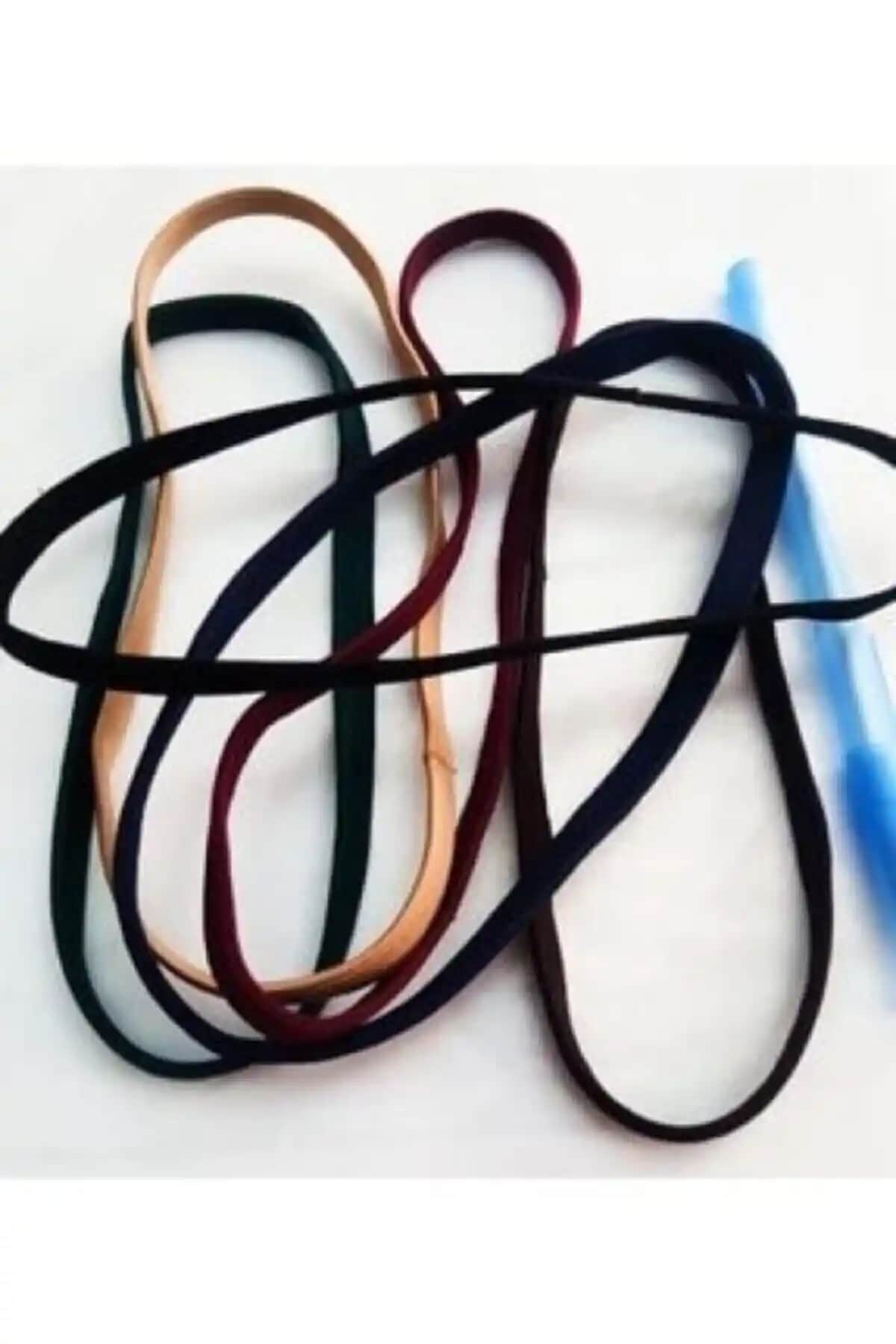 Siyah Geniş Lastik Bant Spor ve Günlük Kullanım İçin Fonksiyonel ve Şık Tasarım