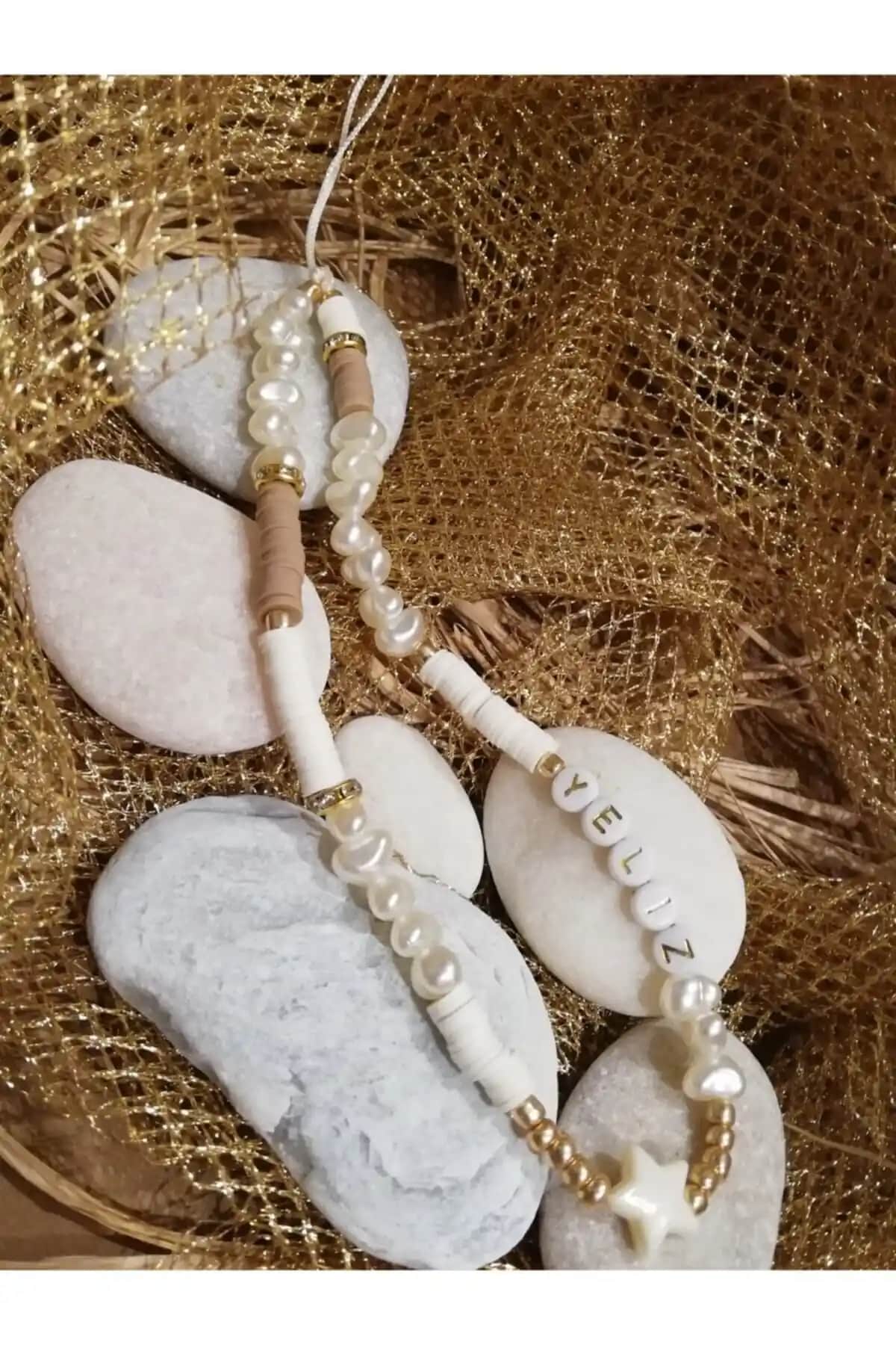 SM HEDİYELİK Incili Yazılı Telefon Askısı: Estetik ve Fonksiyonellik Bir Arada