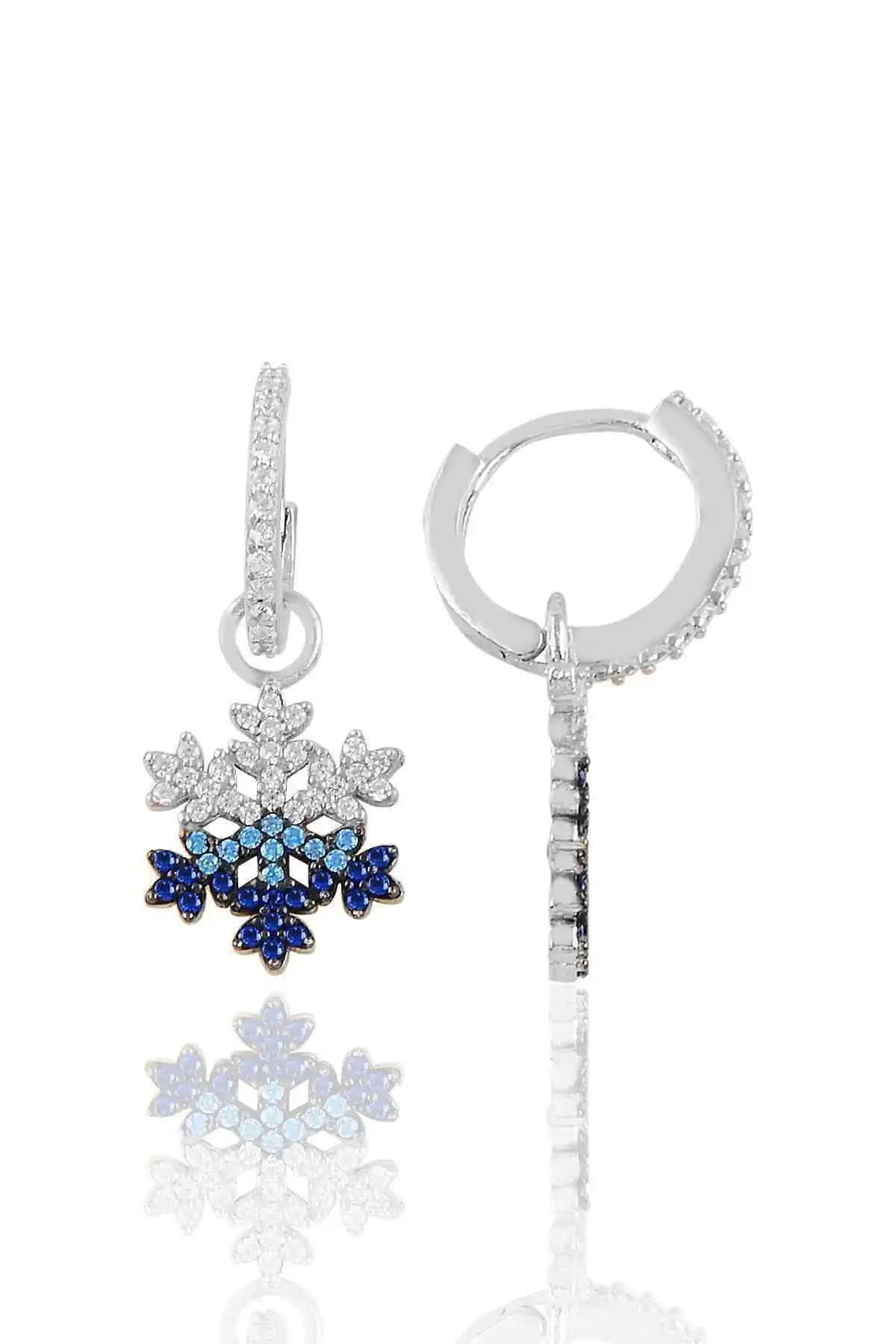 Söğütlü Silver Gümüş Kar Tanesi Halkalı Taşlı Küpe Modern ve Zarif Tasarım