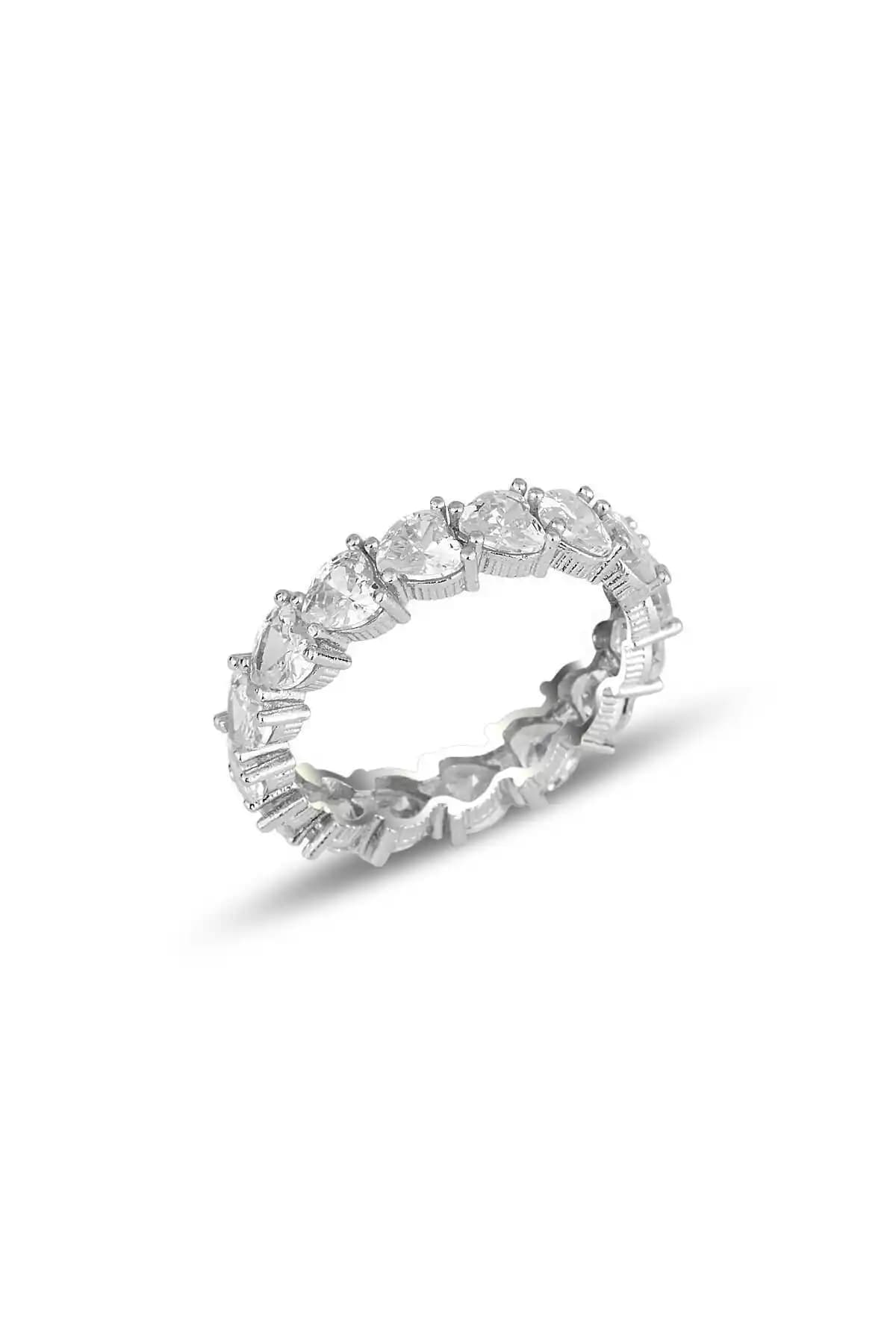 Söğütlü Silver Rodyumlu Pırlanta Montürlü Kalp Kesim Zirkon Yüzük Özellikleri ve Tasarımı