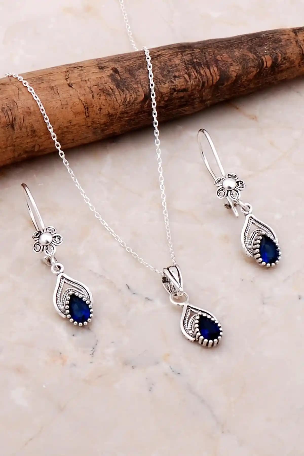 Sümer Telkari Güçmüş ve Safir Taşlı El İşçiliği Seti Zarif Takı Tasarımı