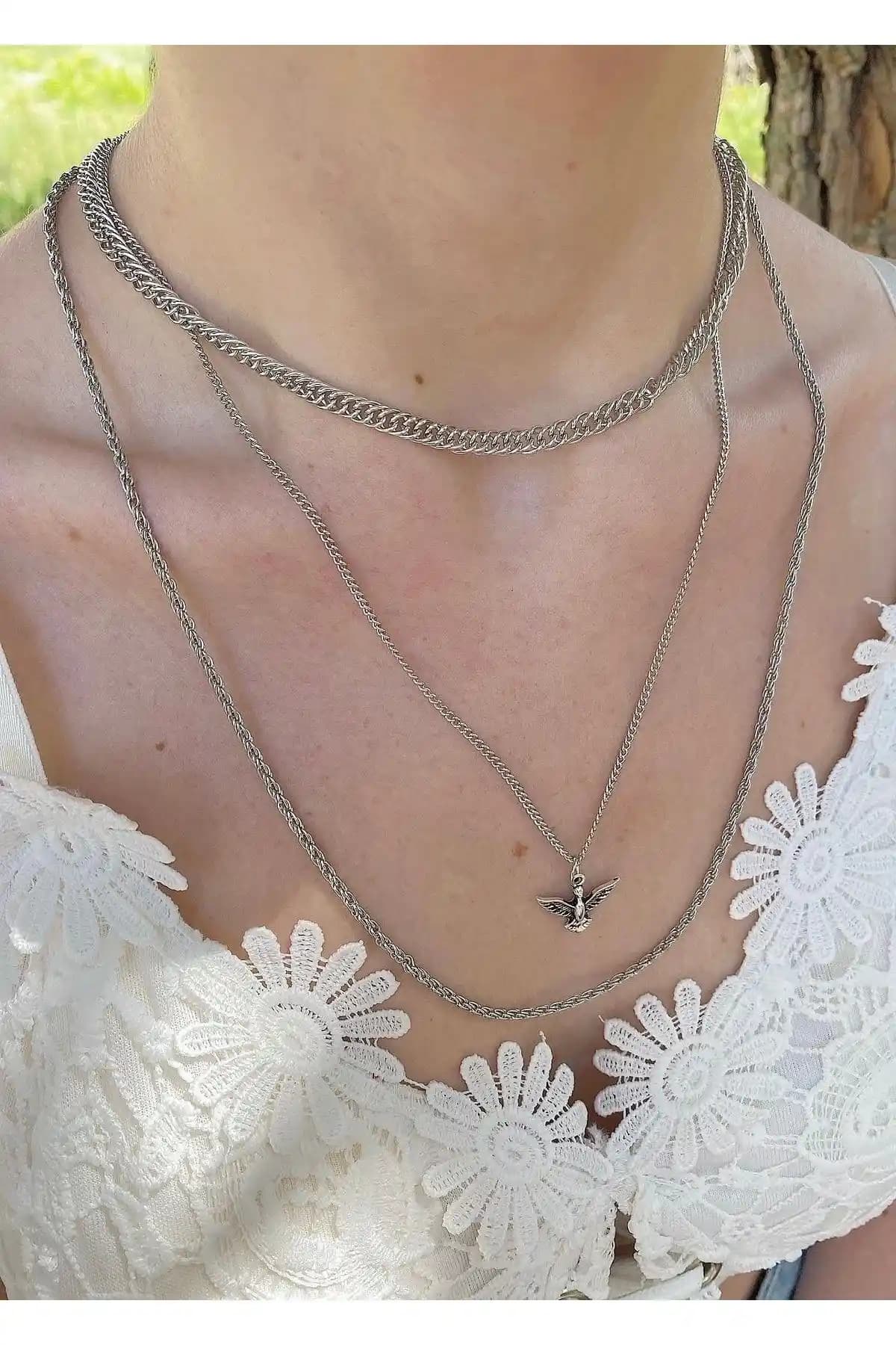 Takıtarzım Kadın Kombin Kolye: Modern ve Şık Çoklu Zincir Tasarımıyla Tarzınızı Yansıtın