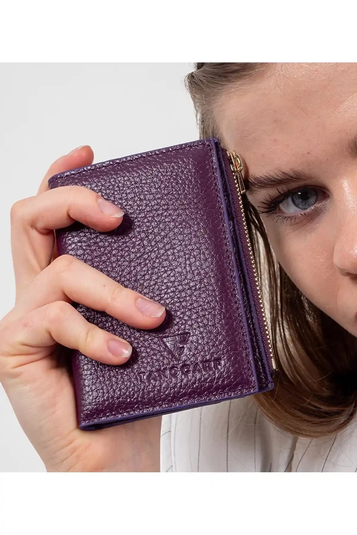 TANGCARF Hakiki Deri Mor Kadın Cüzdanı: Şık ve Kullanışlı Günlük Aksesuar