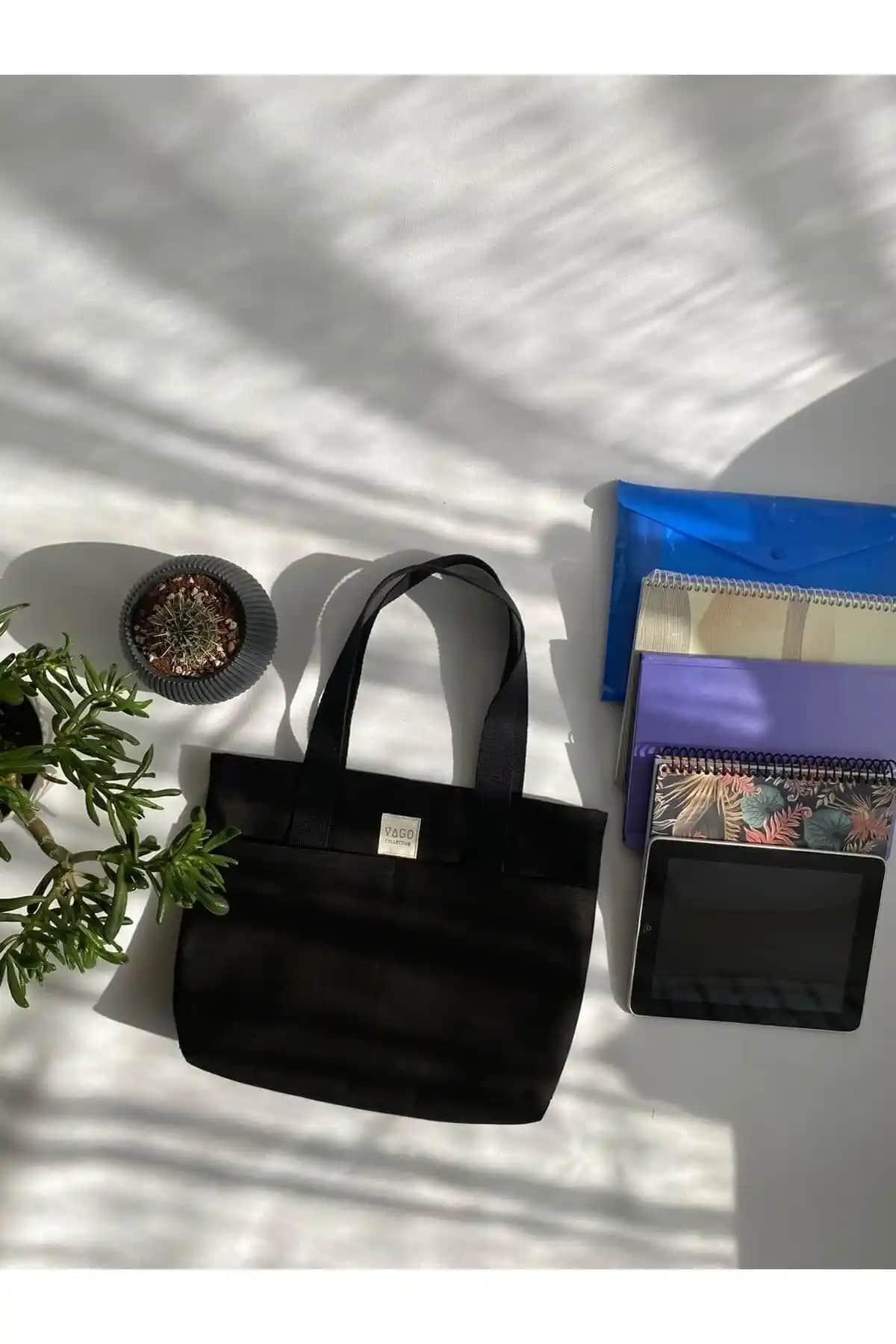 VAGO COLLECTION Siyah Eko Kanvas Çanta Günlük Kullanım İçin Şık ve Fonksiyonel Tasarım