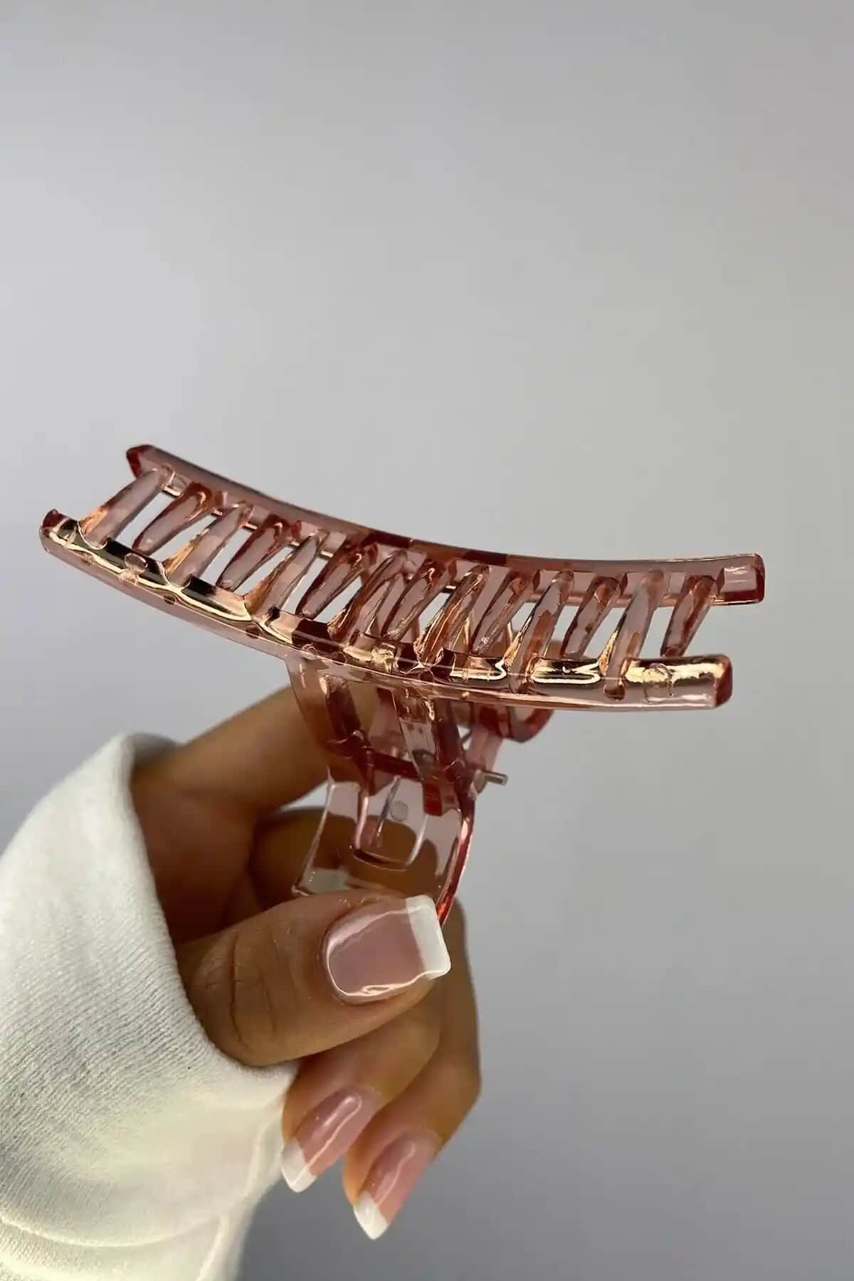 Vemoda Renkli Saydam Kıstırmalı Toka: Şıklık ve İşlevselliğin Modern Buluşması