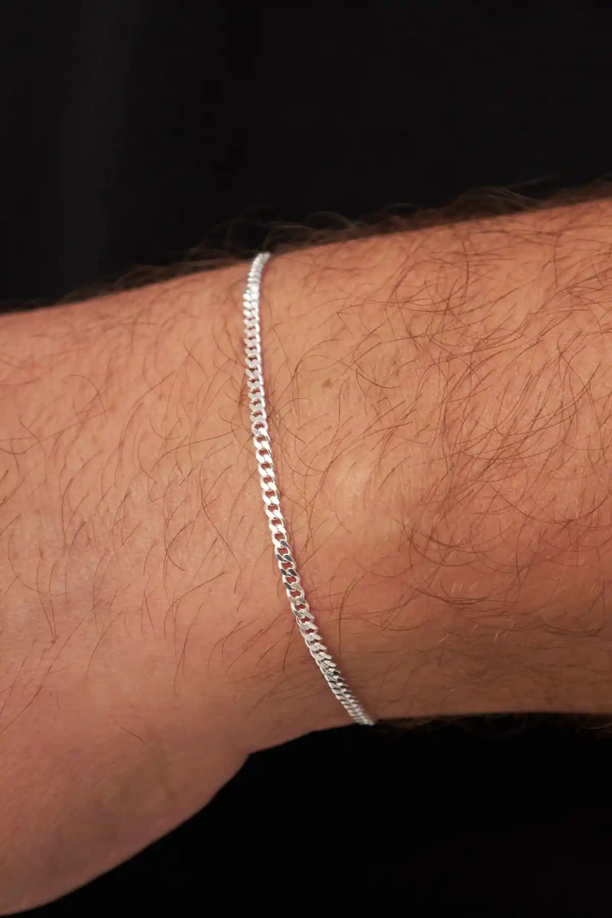 Ventino Silver 2.5mm Gurmet Erkek Gümüş Zincir Bileklik Şıklık ve Dayanıklılık Sunar