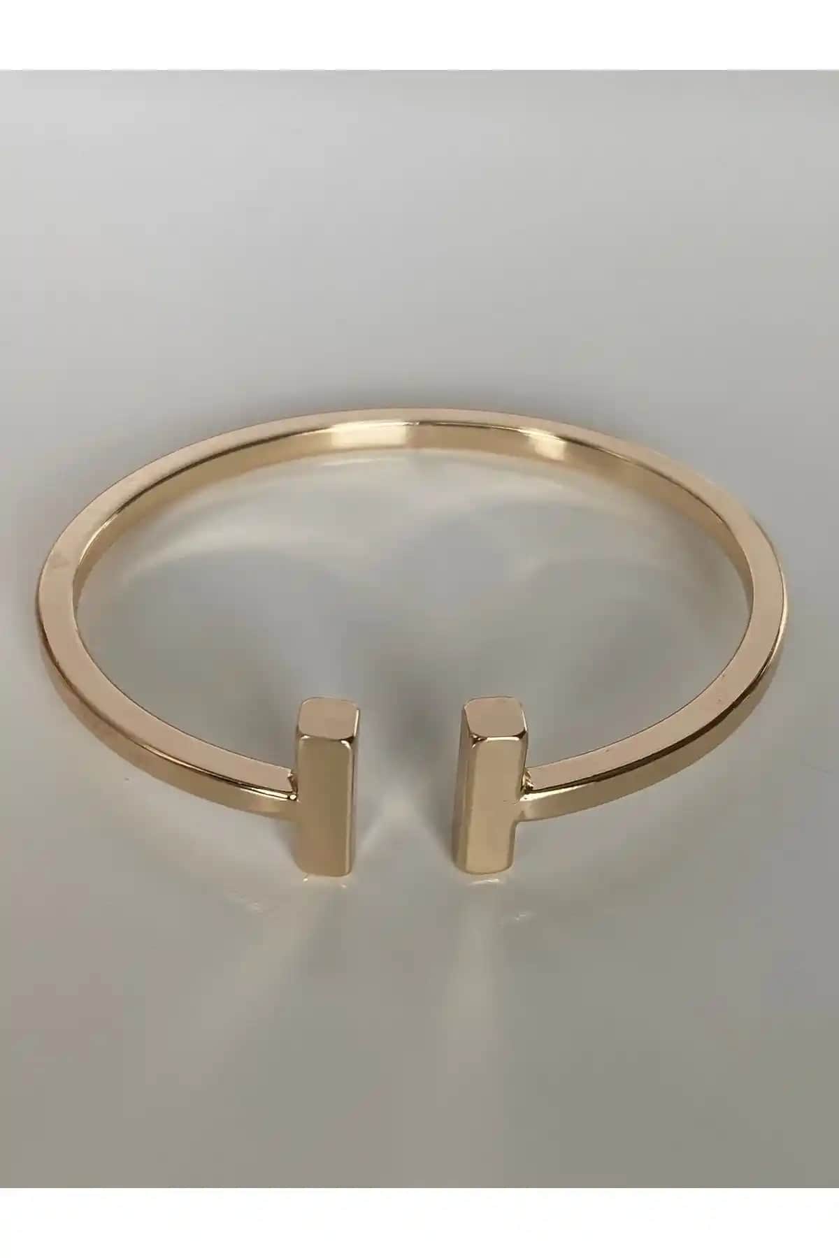 Vi Store Tiffany Model Altın Kaplama Bileklik Şıklık ve Dayanıklılık Sunar