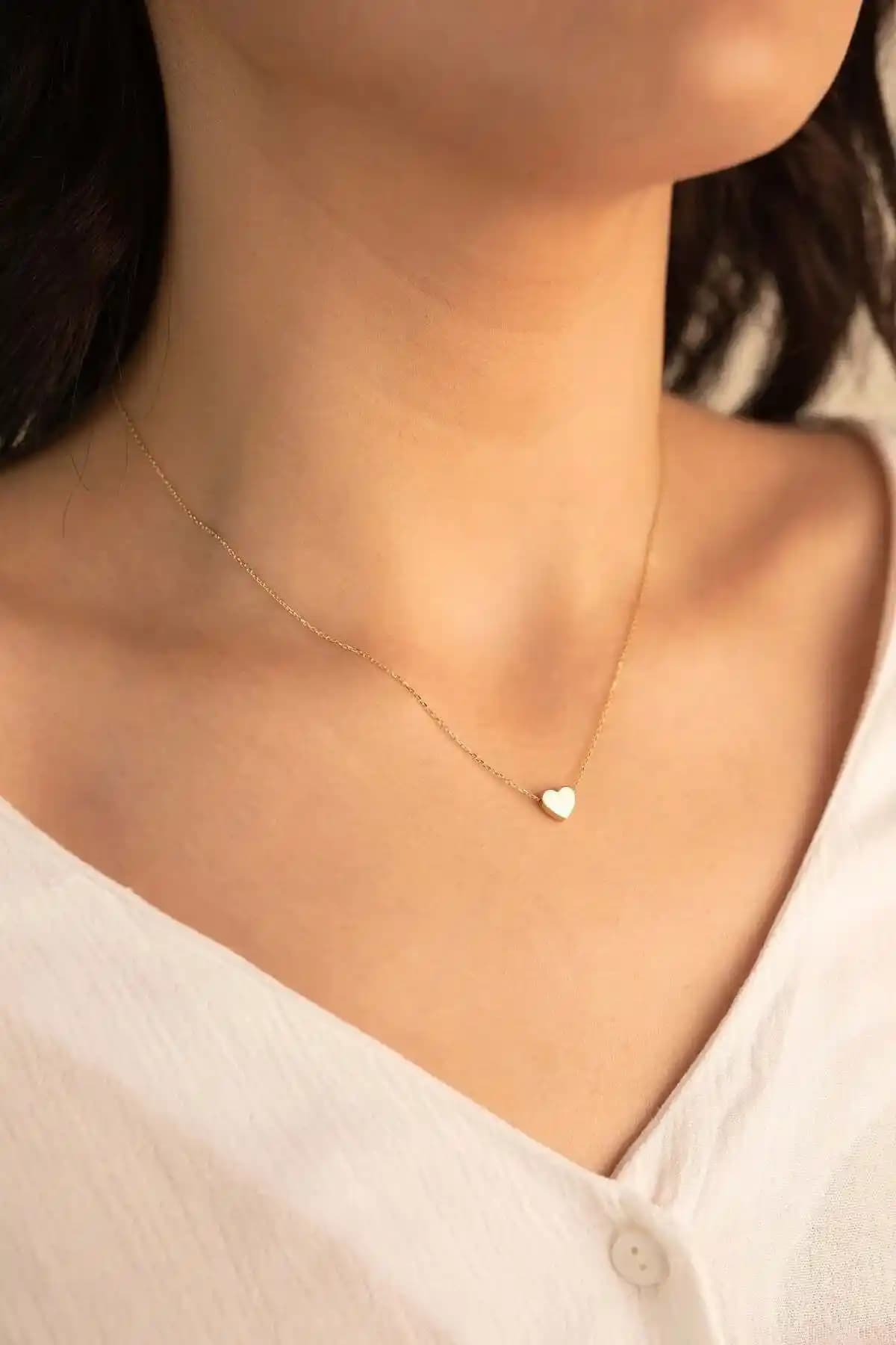 X-Lady Accessories Altın Renk Taşsız Kalp Kolye Günlük ve Resmi Kombinlere Uygun