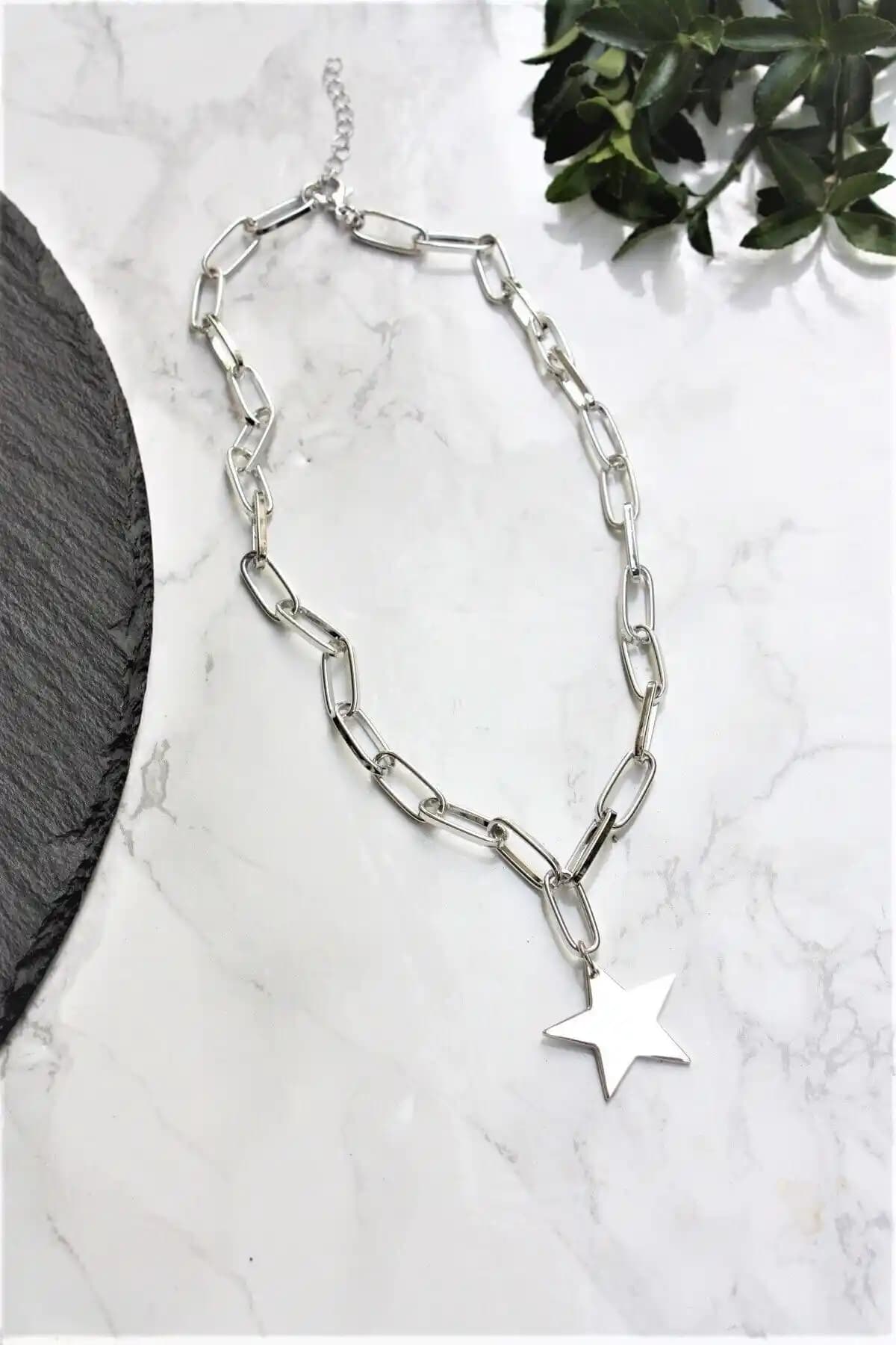 X-Lady Accessories Kalın Ataç Zincir Yıldız Motifli Gümüş Kolye - Modern ve Şık Takı Seçeneği