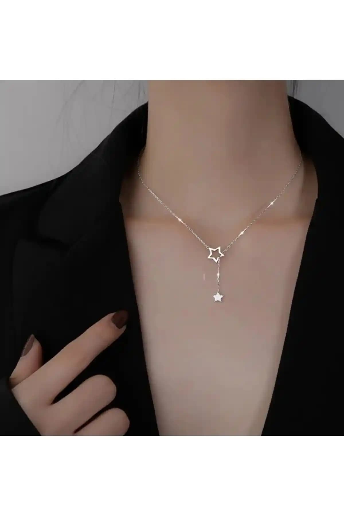 Yıldızlı Asansörlü Zincir Kolye: Zarif ve Ayarlanabilir Takı Tasarımı