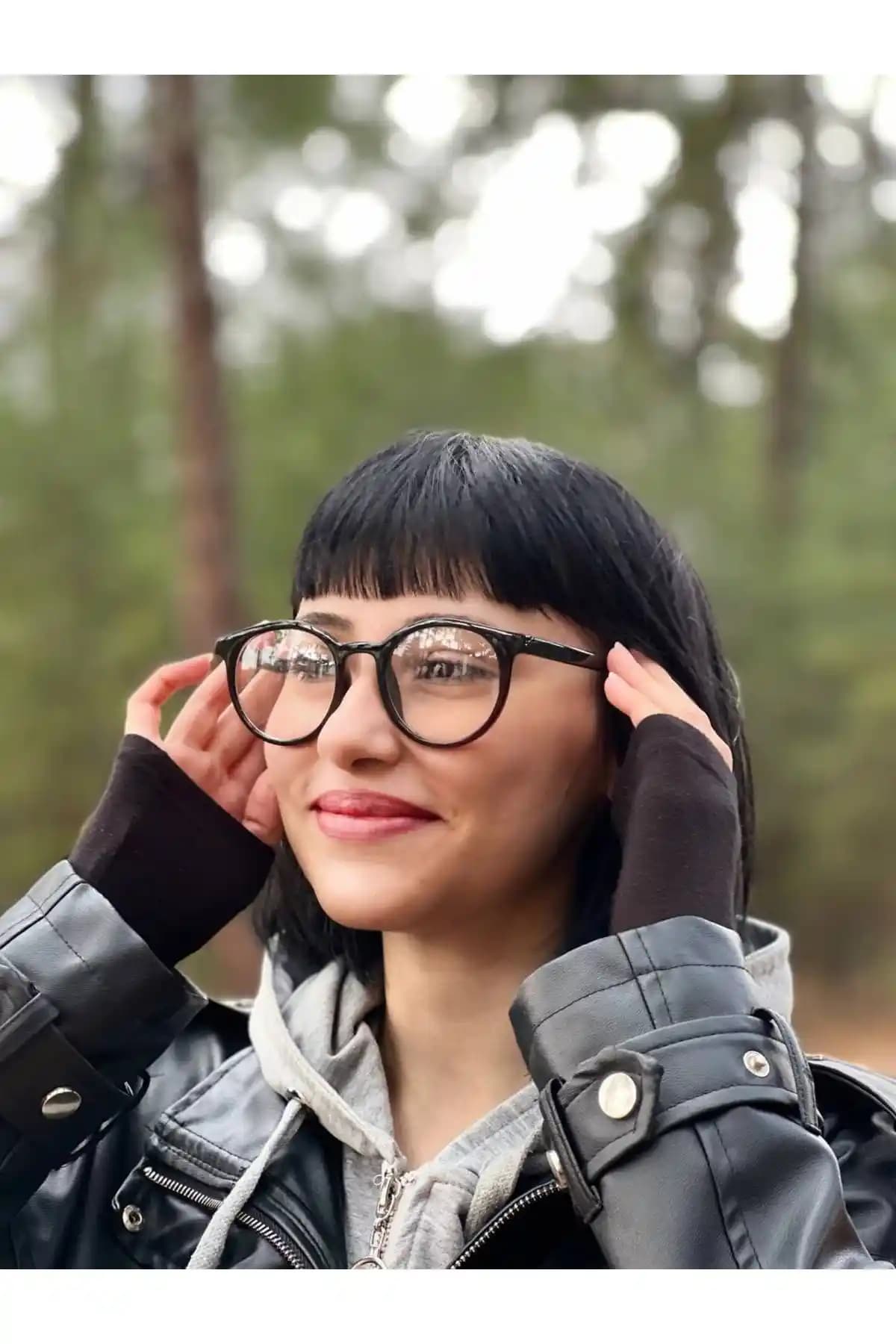 Yuvarlak Şeffaf Unisex Güneş Gözlüğü: Modern Tasarım ve UV Koruma Özelliği