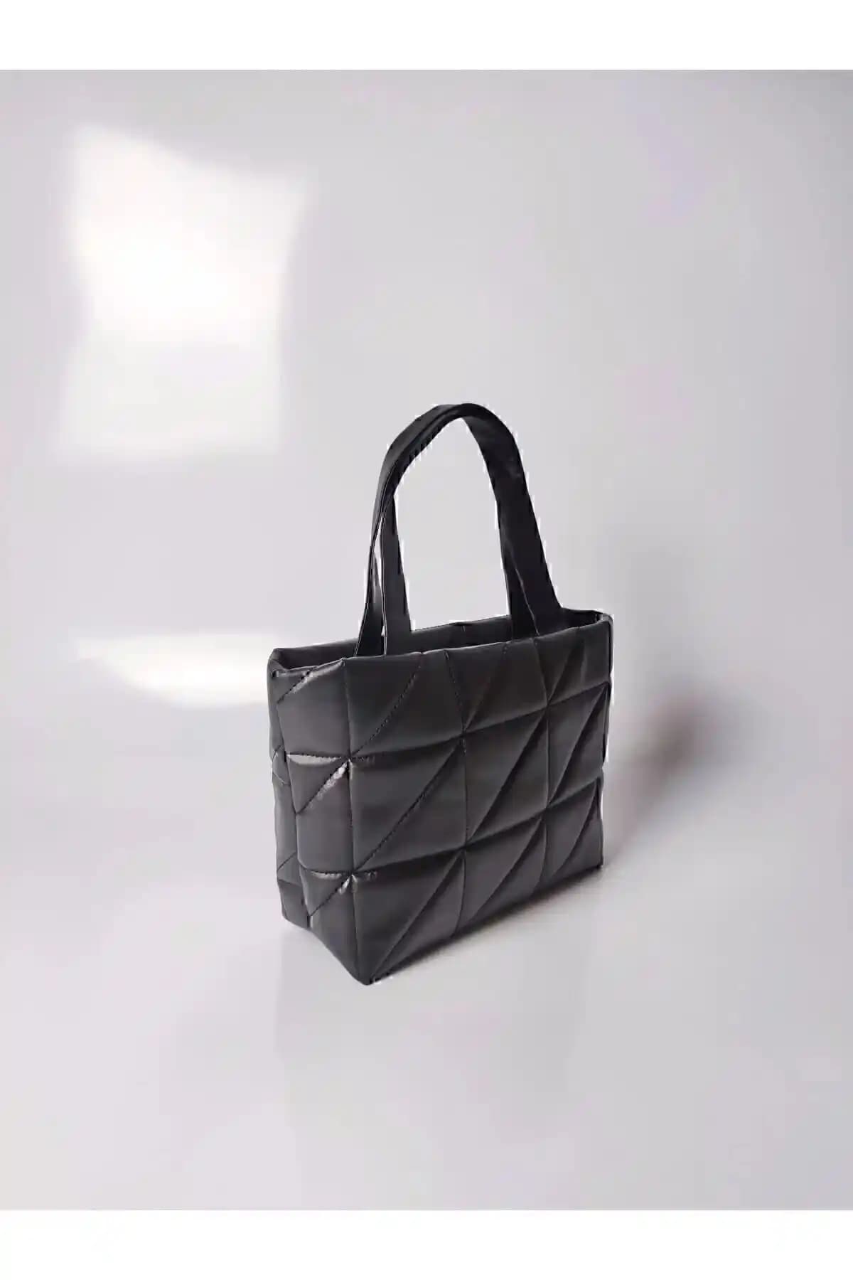 ZAWE FASHION Kadın Siyah Kapitone Detaylı Fermuarlı Askılı Çanta Günlük Kullanım İçin