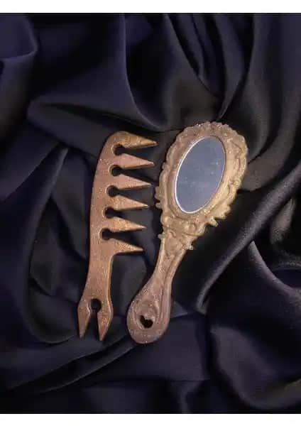 Almondia Tasarım Ayna Tarak Seti ile Şıklık ve Pratiklik Bir Arada