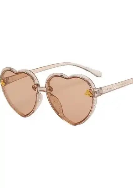 Çocuklar İçin Güvenli ve Şık Kalp Şekli Güneşlik: UV400 Koruma ve Konfor Özellikleri