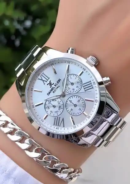 Daniel Klein Orijinal Çelik Kordon Kadın Kol Saati: Şıklık ve Dayanıklılığın Mükemmel Buluşması