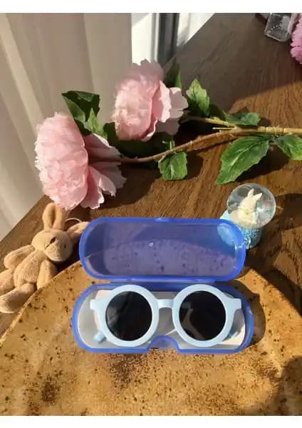 Jolly Kids UV 400 Korumalı Çocuk Güneş Gözlüğü Güvenli ve Şık Tasarımıyla Sunulur