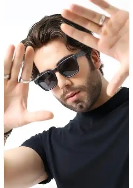 Lozzo unisex güneş gözlüğü modern tasarım ve yüksek koruma özellikleriyle öne çıkar