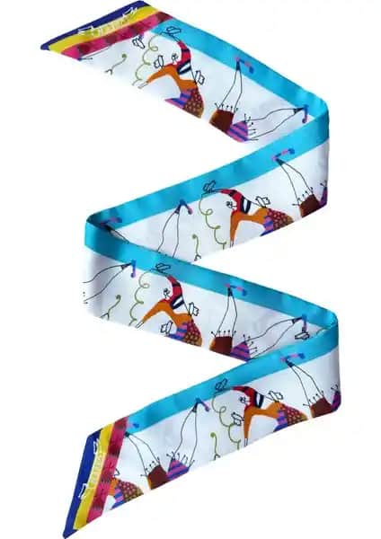 Ubeen Suzi Petite Çok Renkli İpek Fular: Şıklık ve Zarafet Sunan Çok Yönlü Aksesuar