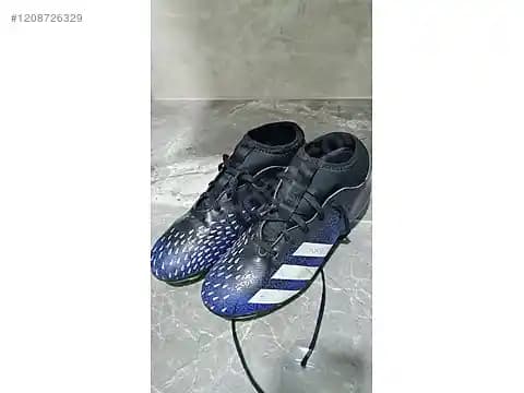 Adidas 36 Numara Krampon: Genç Sporcular İçin Performans ve Dayanıklılık