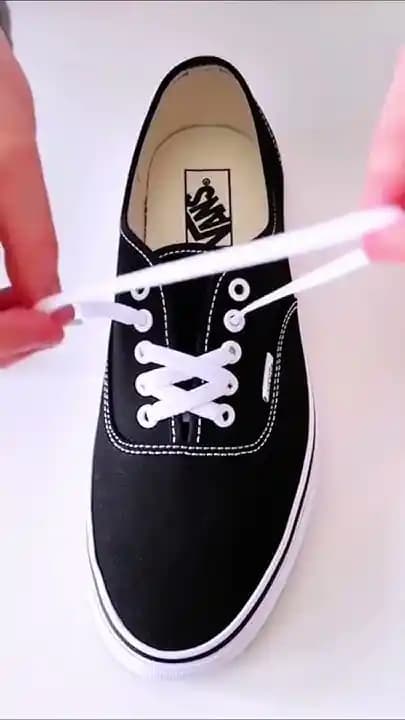 Ayakkabı Bağcığı Geçirme Teknikleri ve Türkiye'deki Modellerdeki Uygulamaları