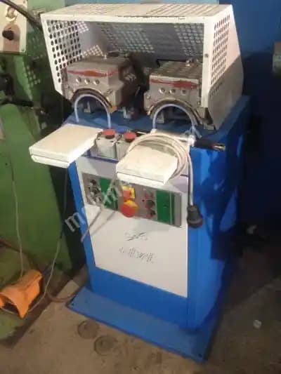 Ayakkabı Yumuşatma Yöntemleri: Konfor ve Uzun Ömür İçin Pratik İpuçları