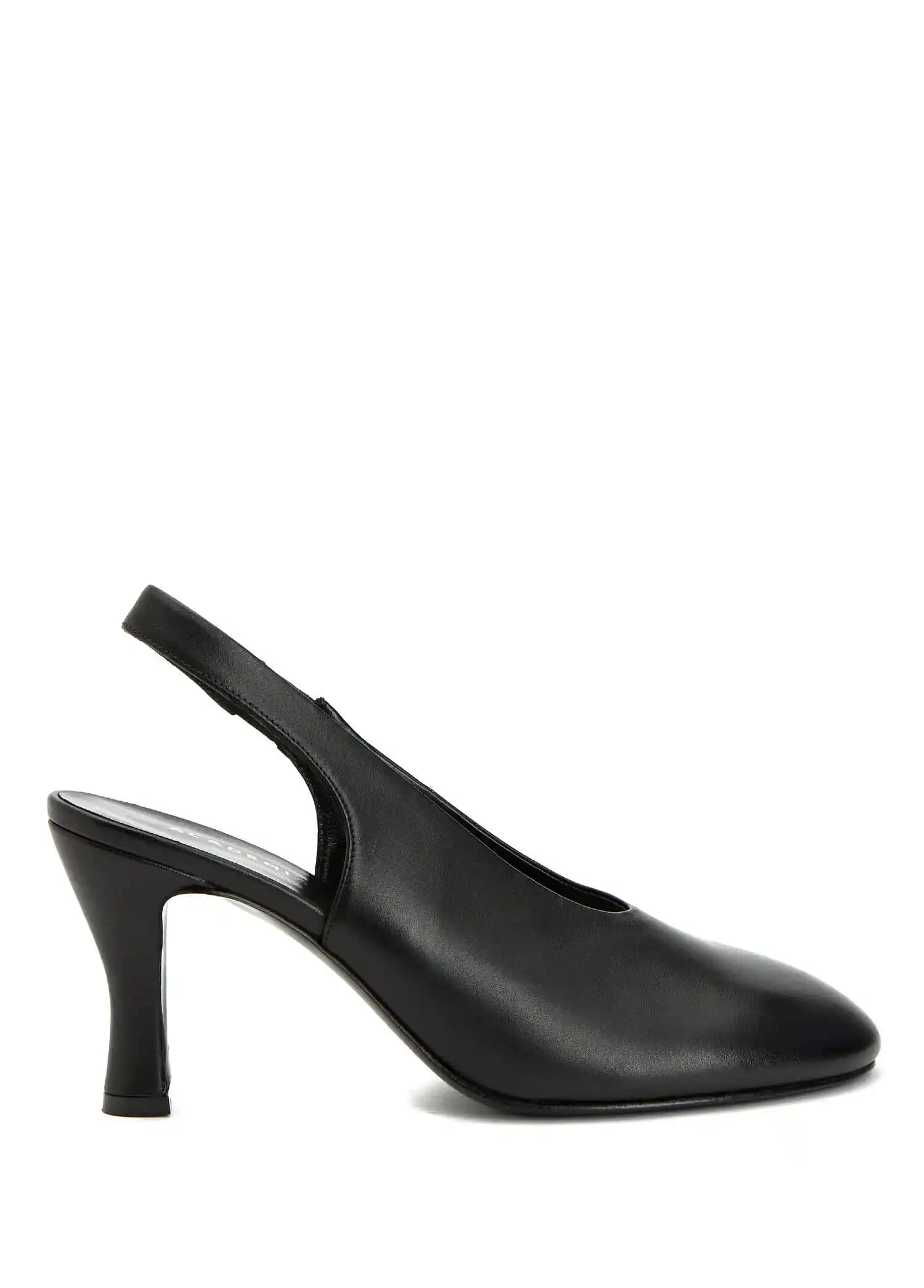 Kadın Ayakkabılarında Cerakote Teknolojisi ile Dayanıklılık ve Estetik Koruma