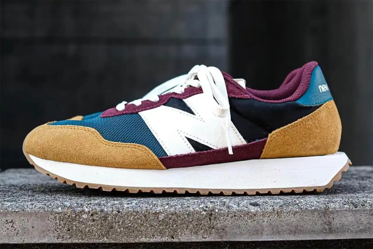 New Balance 237: 70'ler Koşu Mirasını Modern Tasarım ve Konforla Birleştiren Ayakkabı
