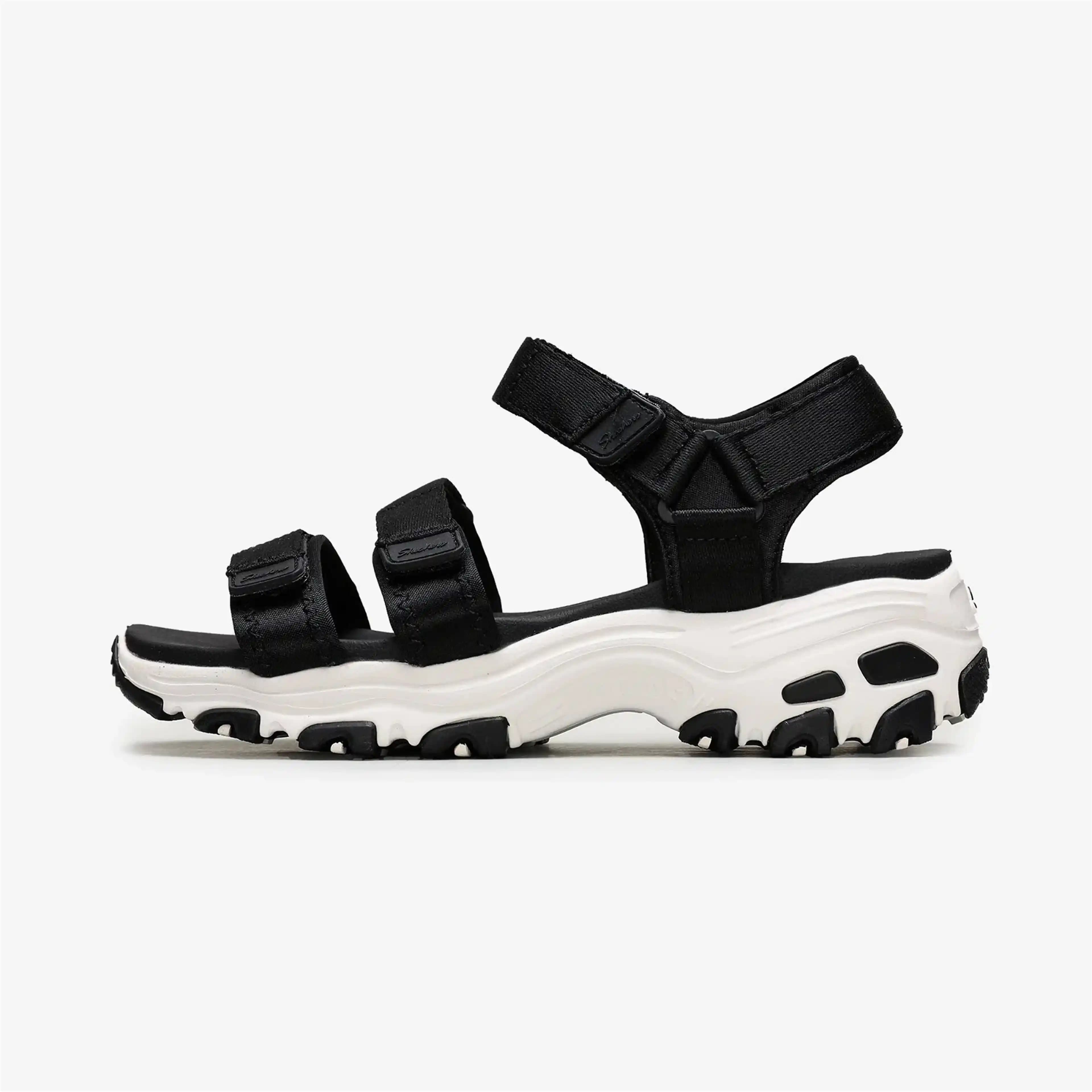 Skechers D'Lites Terlik: Konfor ve Şıklığı Bir Arada Sunan Hafif Terlik Modelleri