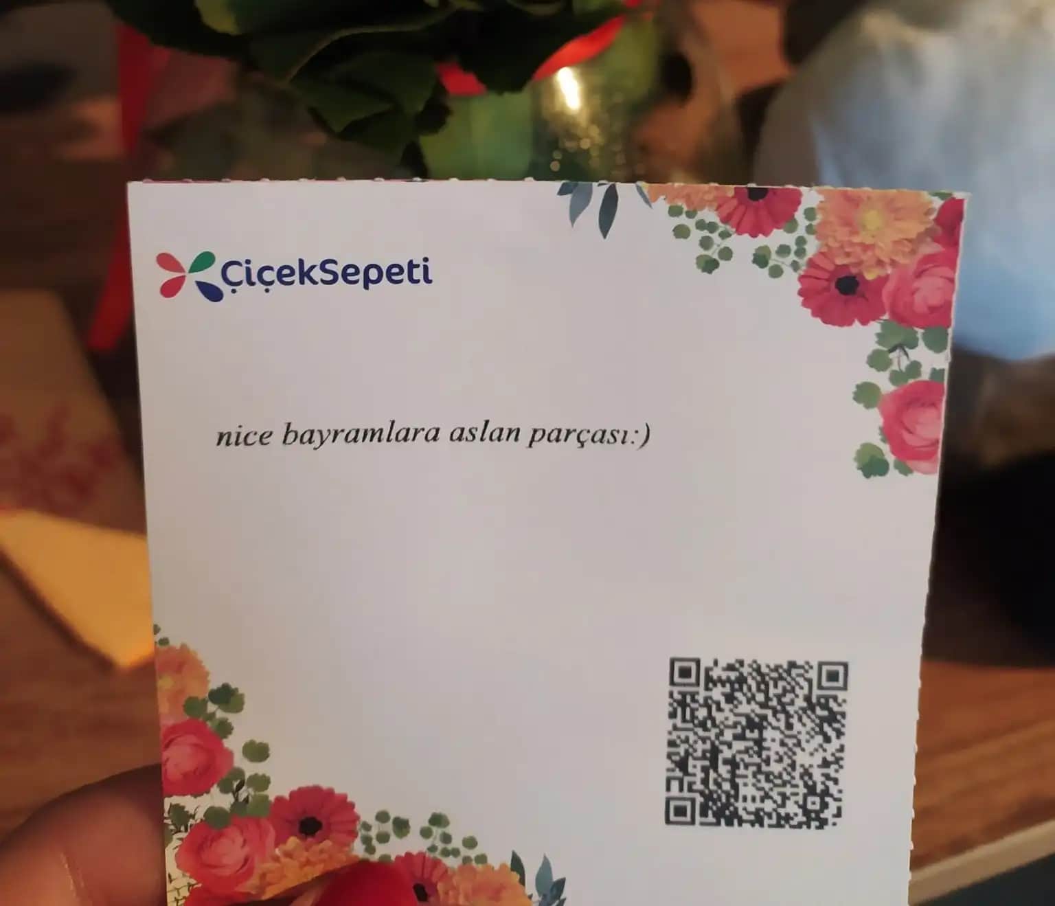 Çiçek Depetleri ile Stilinizde Zarafet ve Şıklık Yaratmanın Yolları