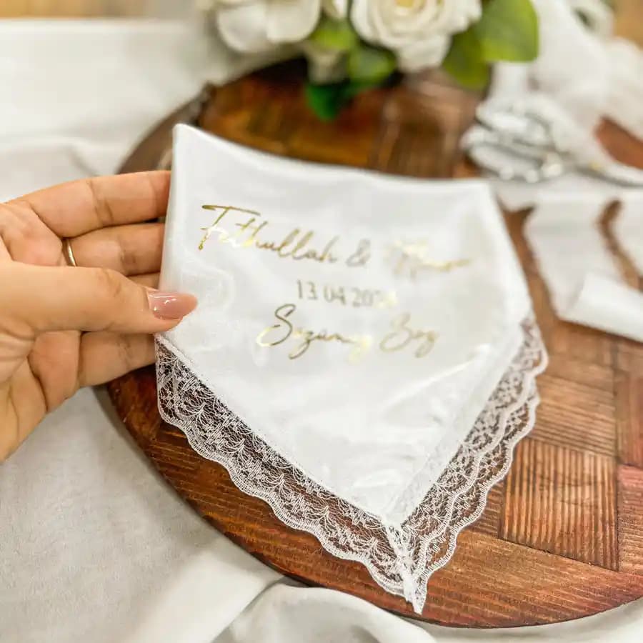 Söz Mendili Nedir? Türk Kültüründe Anlamı ve Modern Kullanım Yöntemleri