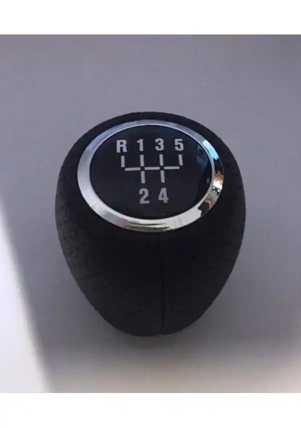 Vites Topuzları: Çanta ve Aksesuarlarında Estetik ve Fonksiyonellik Sağlayan Detaylar