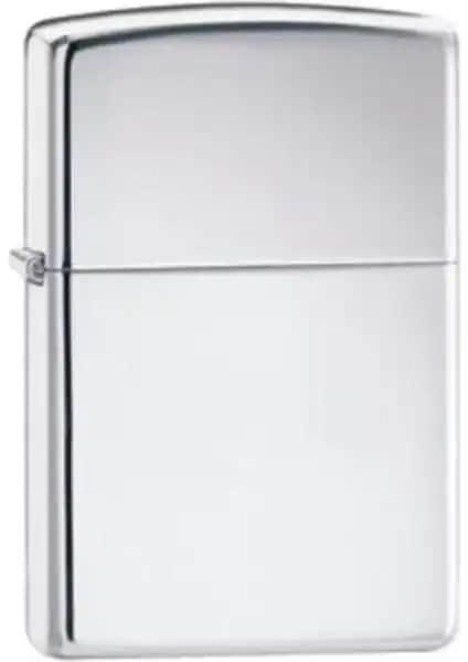 Gümüş Gri Benzinli Çakmak: Şıklık ve Dayanıklılığı Bir Arada Sunan Pratik Aksesuar