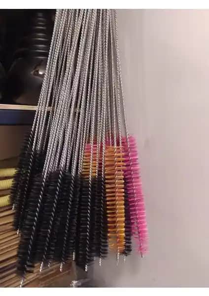 NZR Hookah Nargile 2'li Set Temizleme Fırçası: Hijyen ve Kullanım Kolaylığı Sağlayan Ürün