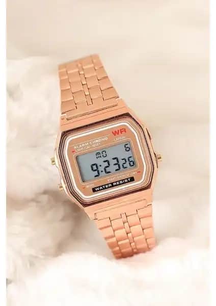 Spectrum Rose Renk Metal Kordon Dijital Retro Bayan Saatleri Şıklık ve Fonksiyonelliği Bir Arada Sunar