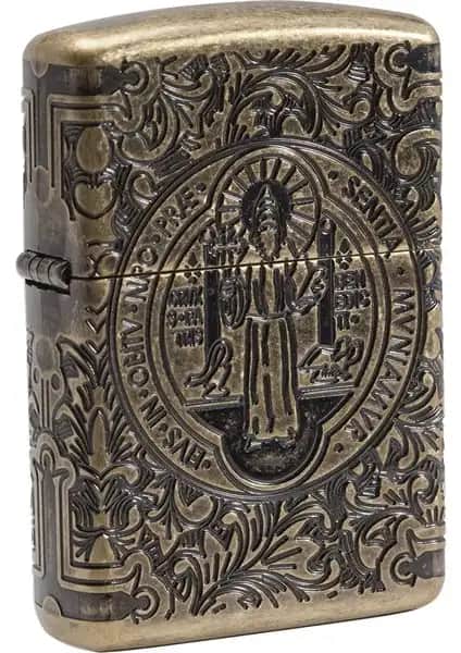 Zippo 29561 St Benedict Tasarımlı Çakmak: Dayanıklı ve Estetik Tasarım İle Fark Yaratır