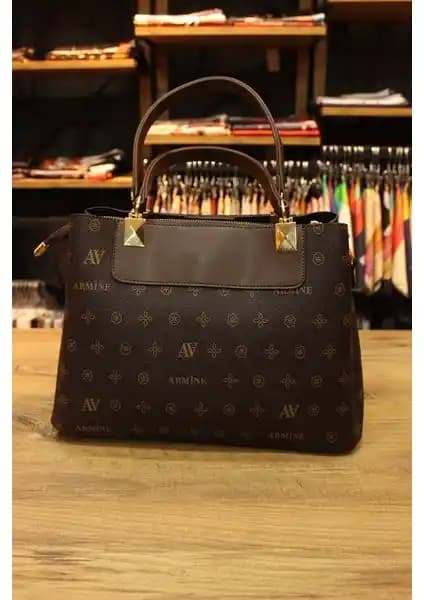 Armine 206 ve Armine 395 Kadın Çantası Karşılaştırması: Özellikler ve Kullanıcı Yorumları