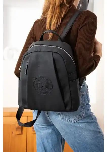 Just Polo Kadın 9 Bölmeli Sırt Çantası: Şıklık ve Fonksiyonellik Bir Arada