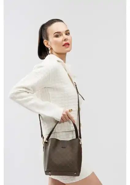 Lucky Bees Desenli ve İç Cüzdanlı Kadın Çantaları Karşılaştırması