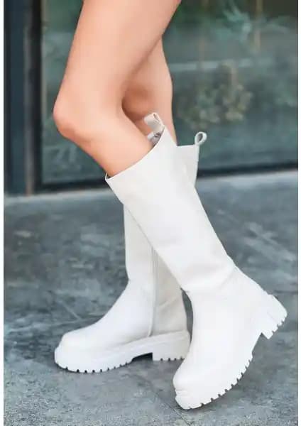 Bigwos Ida Ten Cilt Topuklu Çizme: Şıklık ve Konforu Bir Arada Sunan Model