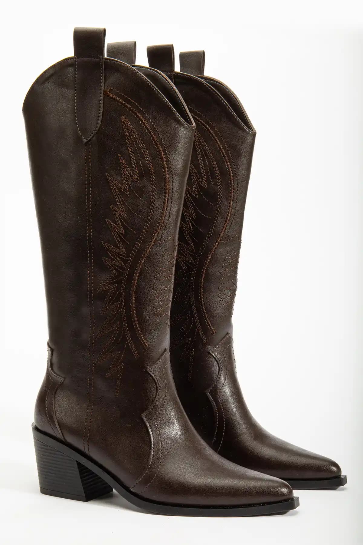 DENORA Acı Koyu Kahve Mat Deri Nakışlı Kovboy Bot Çizme - Şıklık ve Konforun Buluşması