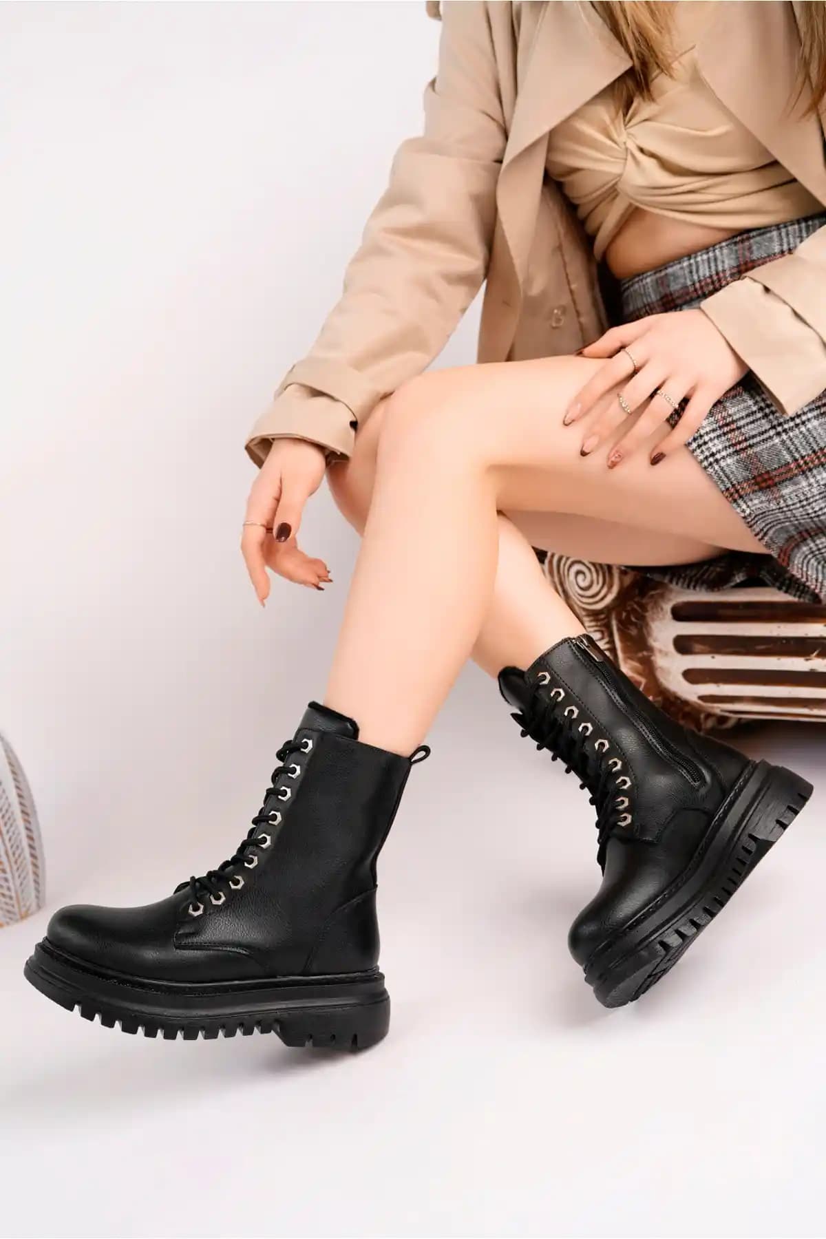 Freemax ZENNO.66 Siyah Kadın Kürklü Su Geçirmez Kışlık Bot - Konfor ve Dayanıklılık