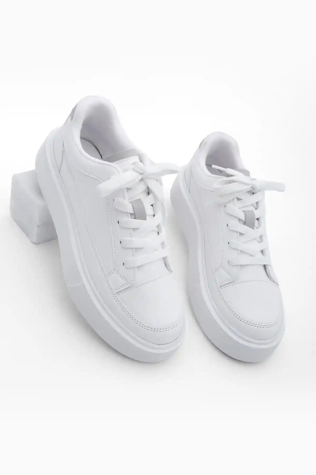 Marjin Kadın Domen Beyaz Sneaker Kalın Tabanlı Rahat ve Şık Spor Ayakkabı