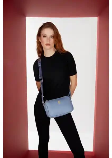 Pierre Cardin Kadın Floater Mavi Çapraz Çanta 25x17x8 cm Şık ve Fonksiyonel