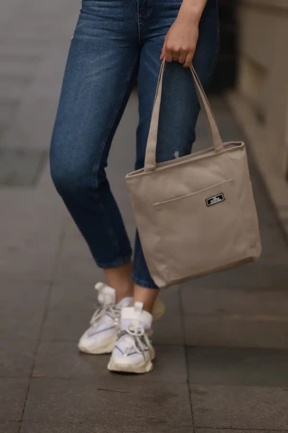 VİA BLANCHE Via4 Bej Fermuarlı Günlük Spor Kanvas Tote Bag - Şıklık ve Fonksiyonellik