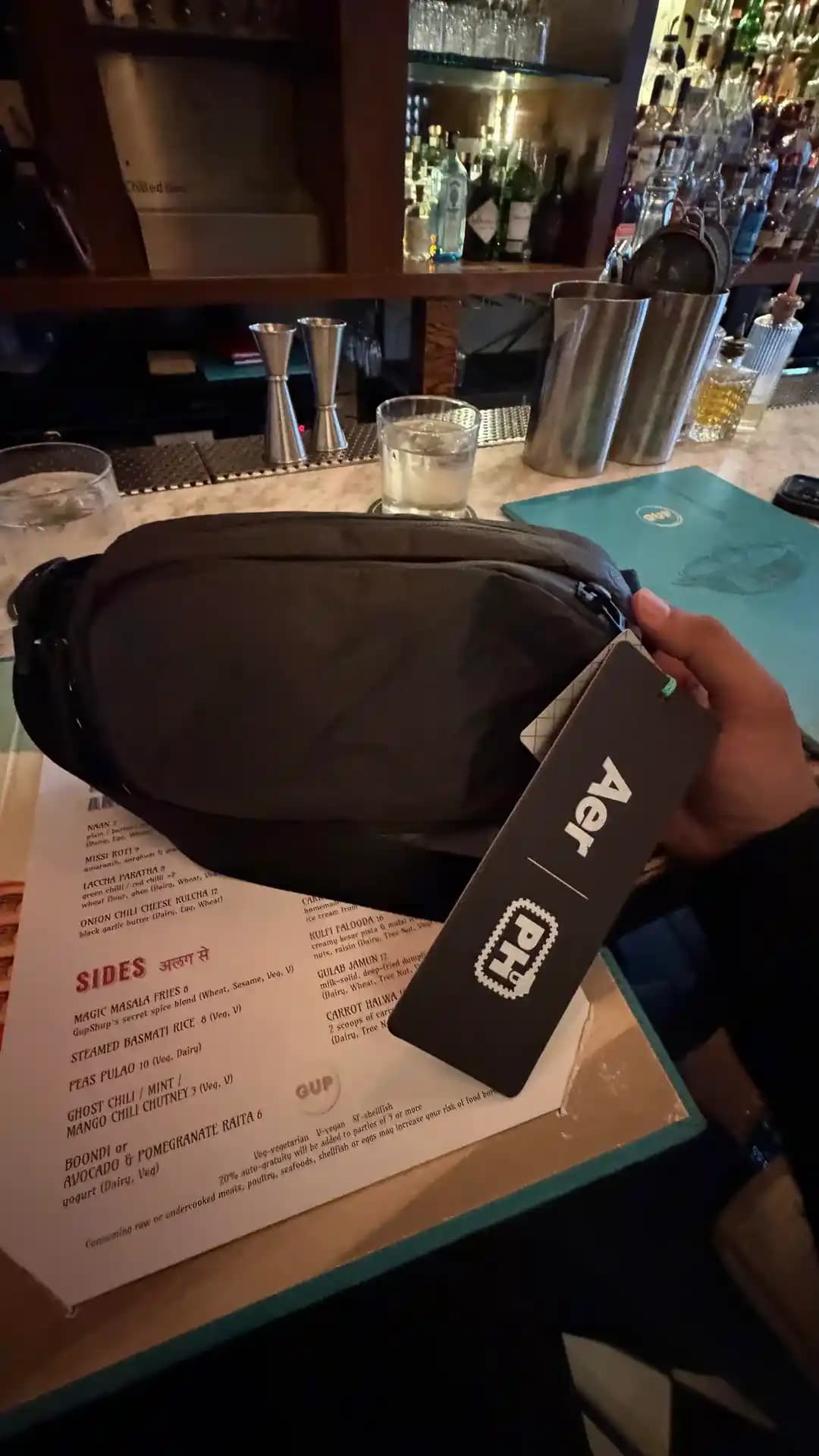 Aer x Packhacker 2.5L Sling Çanta: Sınırlı Üretim, Fonksiyonel ve Dayanıklı Tasarım