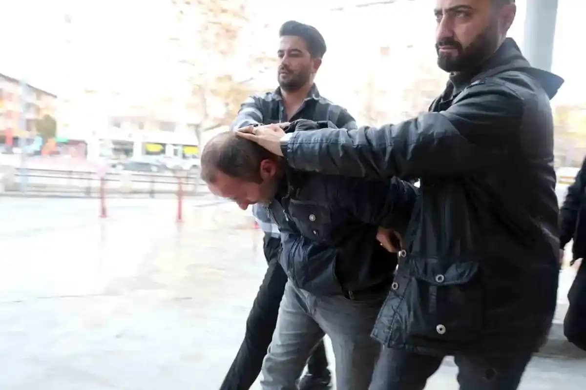 Çanta Hırsızlığı ve Kayıp Koleksiyonların Yönetimi: Güvenlik ve Sigorta Süreçleri