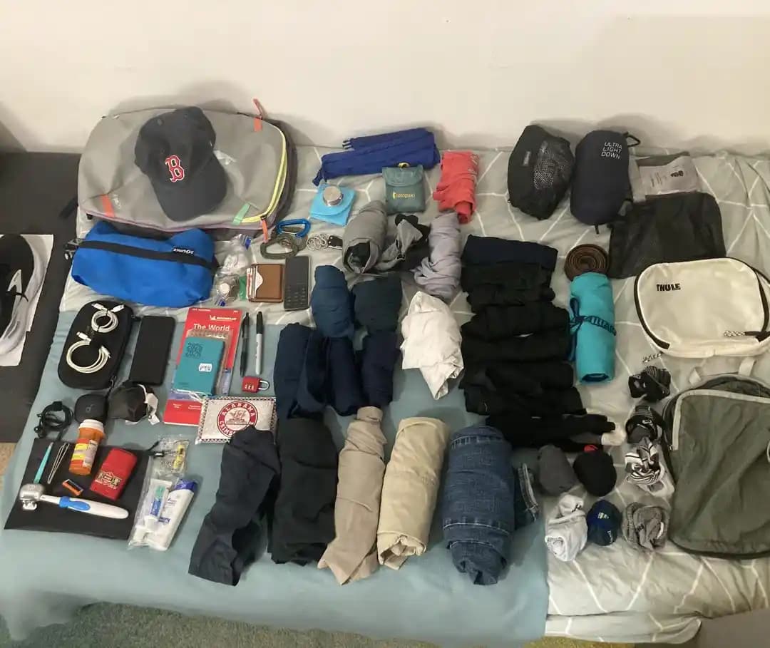 Cotopaxi Allpa Mini 20L: Altı Aylık Dünya Turu İçin Minimalist ve Çok Amaçlı Seyahat Çantası