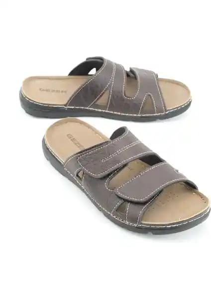 Gezer Yazlık Erkek Terlikleri: Konfor ve Şıklığı Bir Arada Sunan Yazlık Model