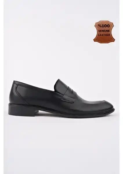 Hakiki Deri Erkek Klasik Ayakkabı: Şıklık ve Dayanıklılığı Bir Arada Sunar